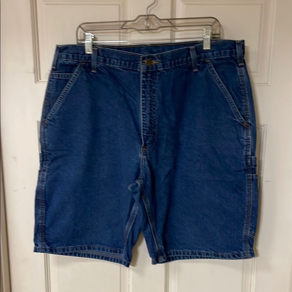 Men's Carharrt Blue Denim Shorts 38 waist. 7 pockets and 2 hammer loops
